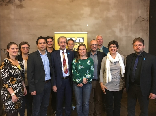 Burgemeester Lieven Dehandschutter trekt N-VA-lijst gemeenteraadsverkiezingen Persconferentie over de voorstelling van Burgemeester Lieven Dehandschutter N-VA-lijsttrekker